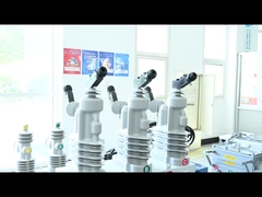 Diep geïntegreerde 27 kV hoogspanningsvacuümcircuitbreaker met digitale magnetische besturing